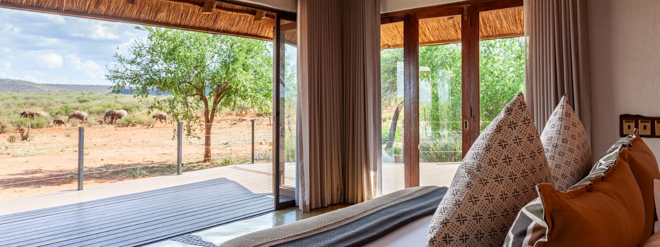 MADIKWE-HILLS-local-resident-special-offers-luxury-bush-breaks-deals