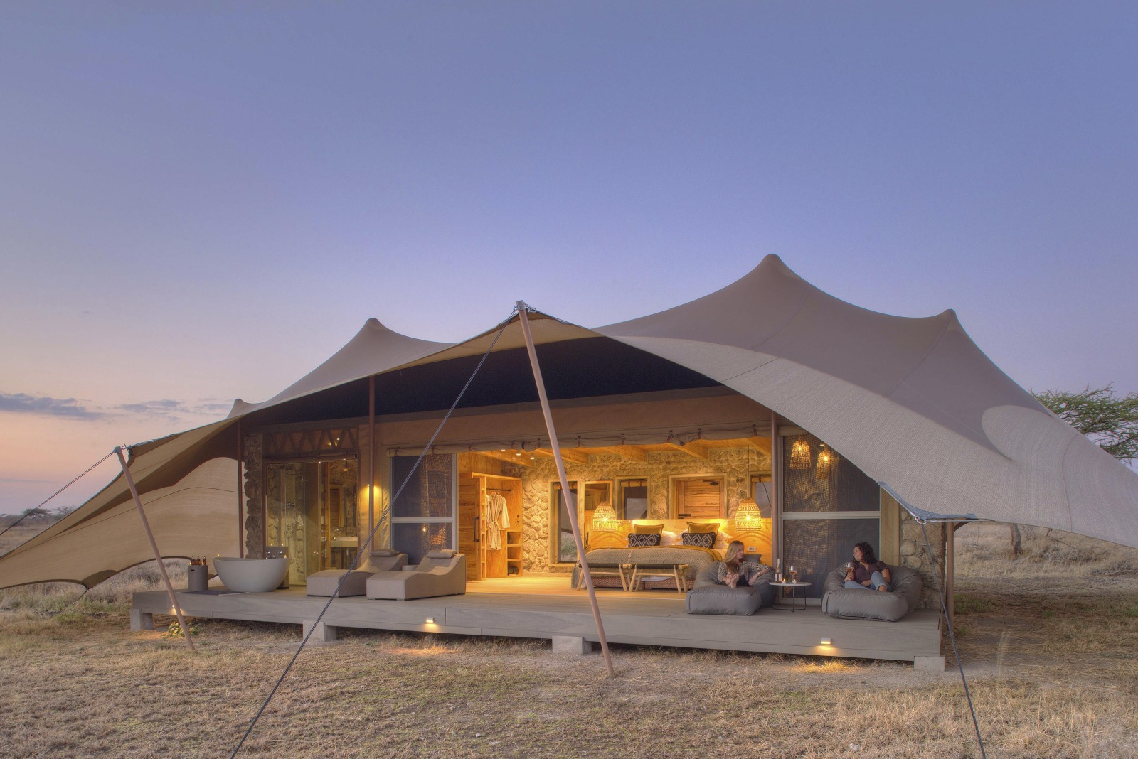 header-Namiri-Plains-camp-tanzania-african-safari-travel-experts (12)